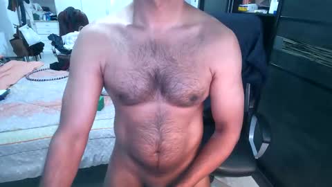 night_rider09711 online show from May 6, 9:54 pm