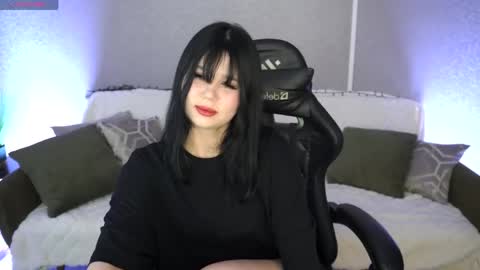 Aylin online show from April 16, 9:39 pm