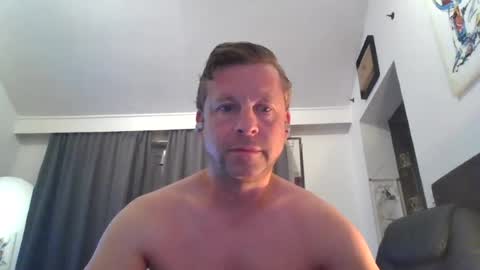 Daniel online show from August 9, 8:57 pm