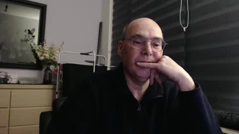 nightkeeper63 online show from February 15, 9:35 pm