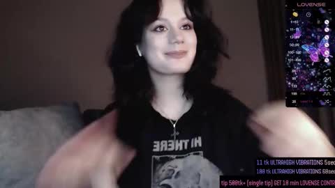  Darcy online show from December 4, 6:40 pm