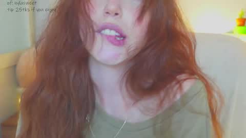 Snapshot of niilaa chatting on March 11, 9:48 pm of Nylasweet online show from March 11, 9:48 pm