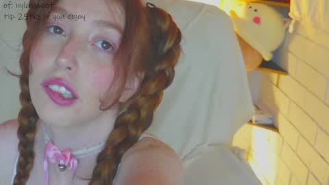 Snapshot of niilaa chatting on December 31, 10:34 pm of Nylasweet online show from December 31, 10:34 pm