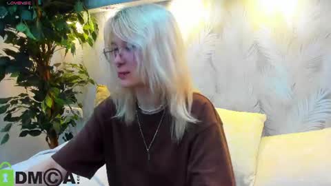 Nika Sm online show from August 1, 9:55 am