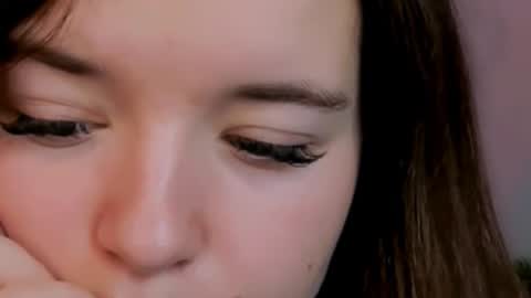 Snapshot of nika_still chatting on October 11, 3:26 pm Little  Angel online show from October 11, 3:26 pm