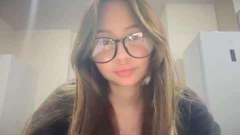 nikagpt online show from April 6, 7:15 pm