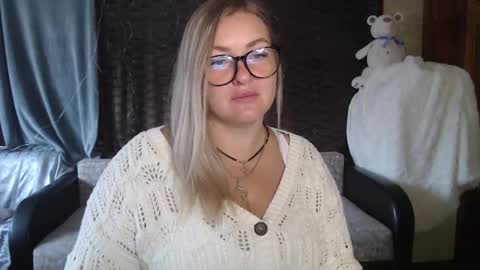 Nika online show from September 19, 4:05 am