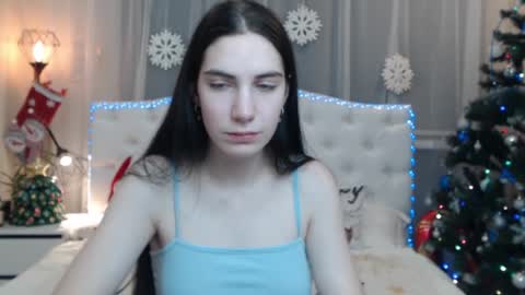 nikastarkk online show from January 12, 7:43 pm