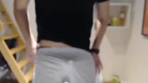 niklasgg online show from January 13, 10:03 pm