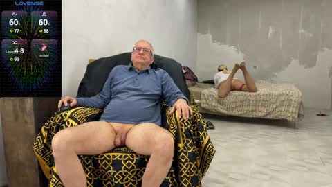 -NIKI-LIKA- online show from December 3, 11:40 am