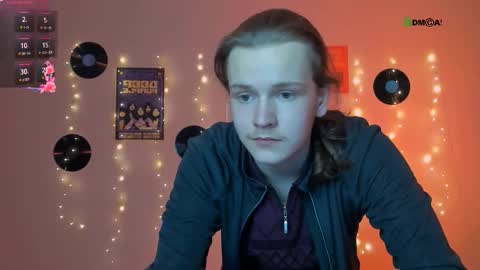 niko_vorn online show from March 7, 7:47 pm