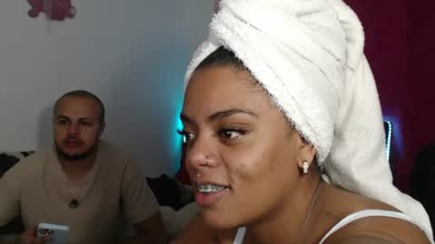 nikoandlady online show from June 14, 8:49 am