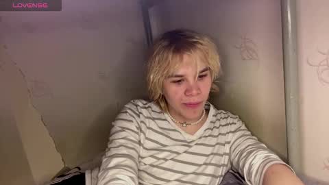 nikolasbucks online show from February 16, 8:40 pm