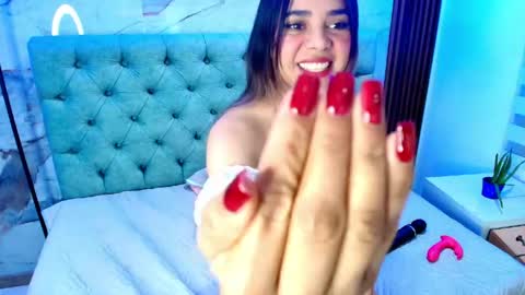 nikolcruz online show from June 2, 11:34 am
