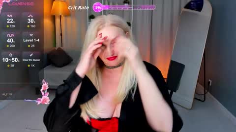 Nina online show from September 24, 3:30 pm