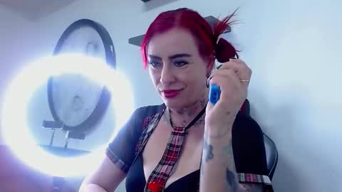 nina_foxx02 online show from December 17, 8:37 pm