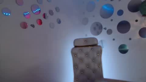 Snapshot of nina_roser chatting on September 28, 12:47 pm Nina Roser online show from September 28, 12:47 pm