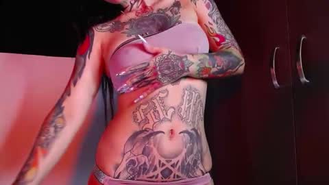  Heyyy guys Im Ninas crazy  online show from April 22, 3:08 pm