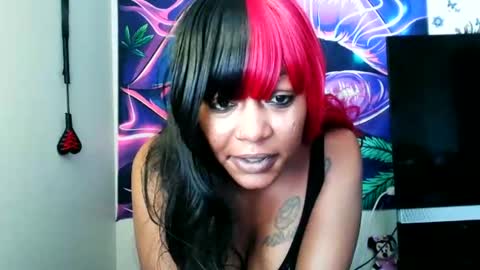 ninakhalifa online show from November 18, 10:02 pm