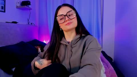 ninavolkov online show from October 1, 11:47 pm