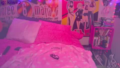 Snapshot of nintendhoe_ chatting on March 11, 5:35 am kiwi online show from March 11, 5:35 am