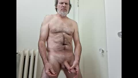 iain online show from February 7, 3:26 pm