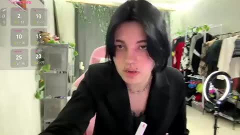 Alice online show from June 19, 6:36 pm