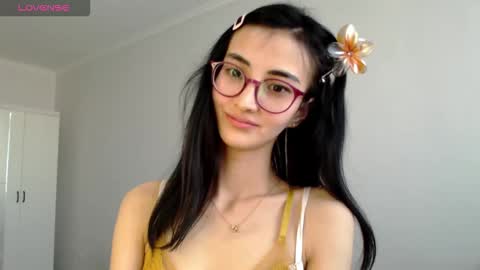 Niu online show from March 25, 12:01 pm