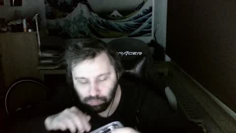 shyboi online show from December 7, 4:42 pm