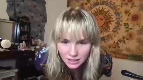 nknightxxx online show from October 14, 1:08 am