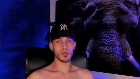 Noah Brigth online show from November 21, 8:56 am