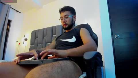 NOAH online show from November 19, 3:28 am