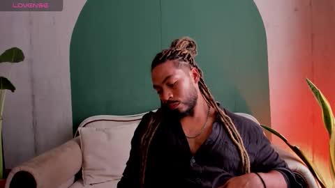 Noah online show from March 5, 7:01 pm