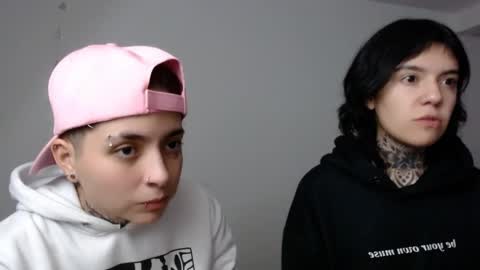 noah hehim    online show from December 27, 1:11 am