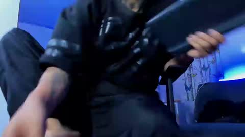 noah online show from March 2, 9:42 am