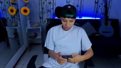 noah online show from March 5, 3:18 am