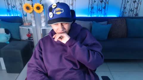 noah online show from February 12, 9:52 am