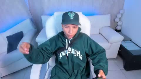 noah online show from February 11, 10:25 am