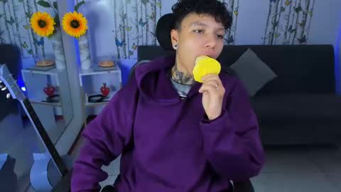 noah online show from February 25, 3:31 am