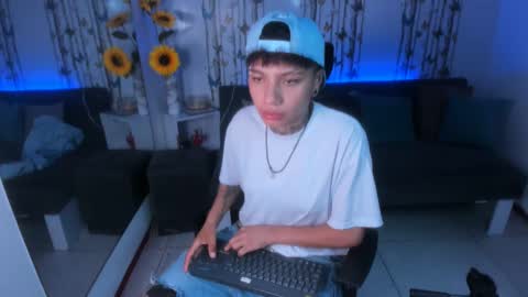 noah online show from February 8, 3:52 am