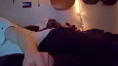 Noah Wesley online show from February 5, 9:15 am