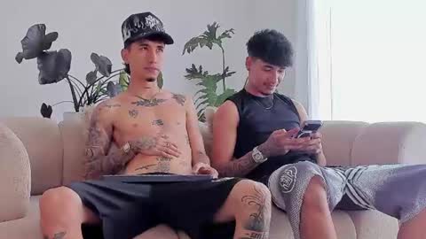 noahdaviss online show from June 14, 7:16 pm