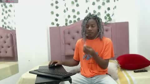 noah online show from June 10, 11:31 am