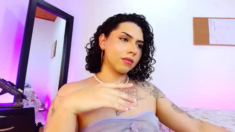 noahmonroe_11 online show from November 19, 8:40 pm