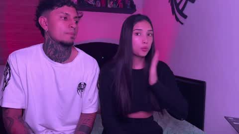Jean Y Isa online show from April 13, 4:17 am