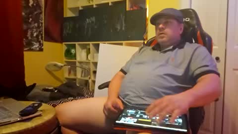 Snapshot of nodak808 chatting on September 13, 11:34 am Jonny Coxman online show from September 13, 11:34 am