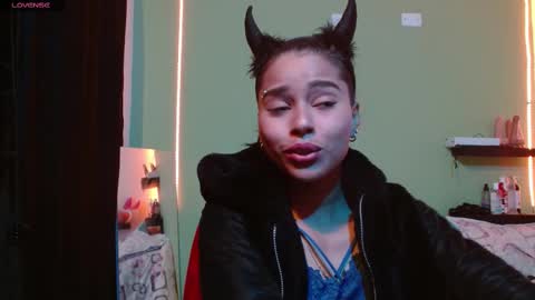 Noha Thomson online show from March 5, 4:13 am