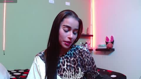 Noha Thomson online show from February 2, 9:13 pm