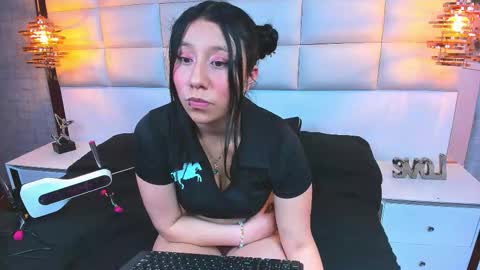  Nohemi   online show from March 10, 8:35 pm