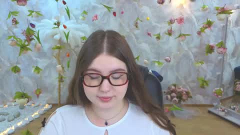 noirwhisper online show from April 12, 7:29 pm